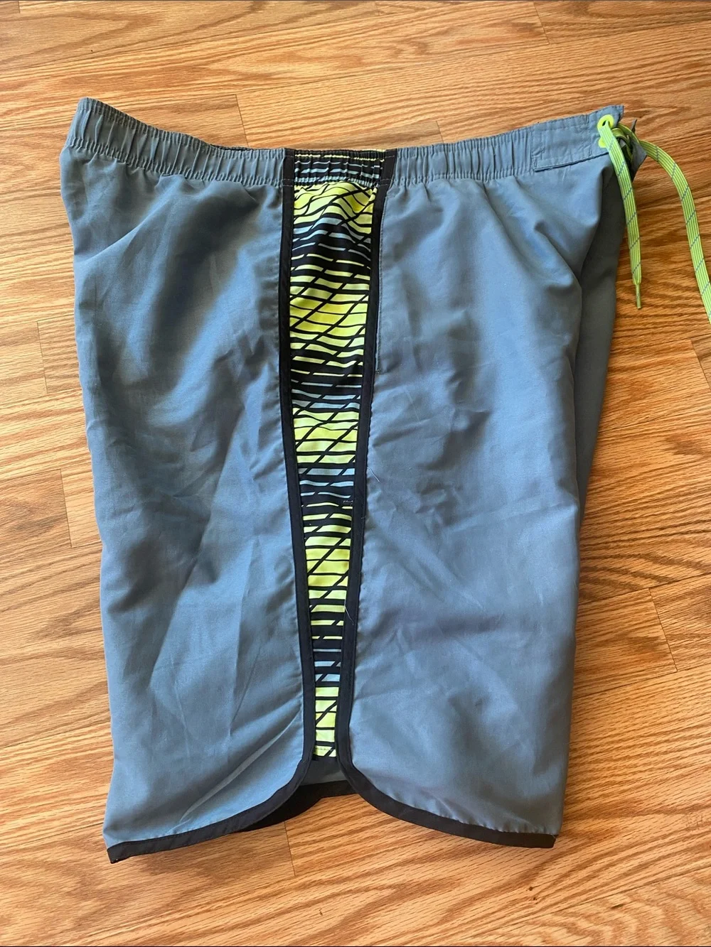 Nike Men's Gray Swim Board Shorts with Neon Green Trim Large Summer